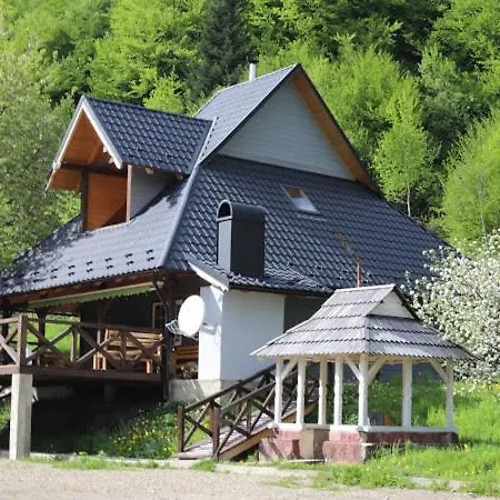 три сосни